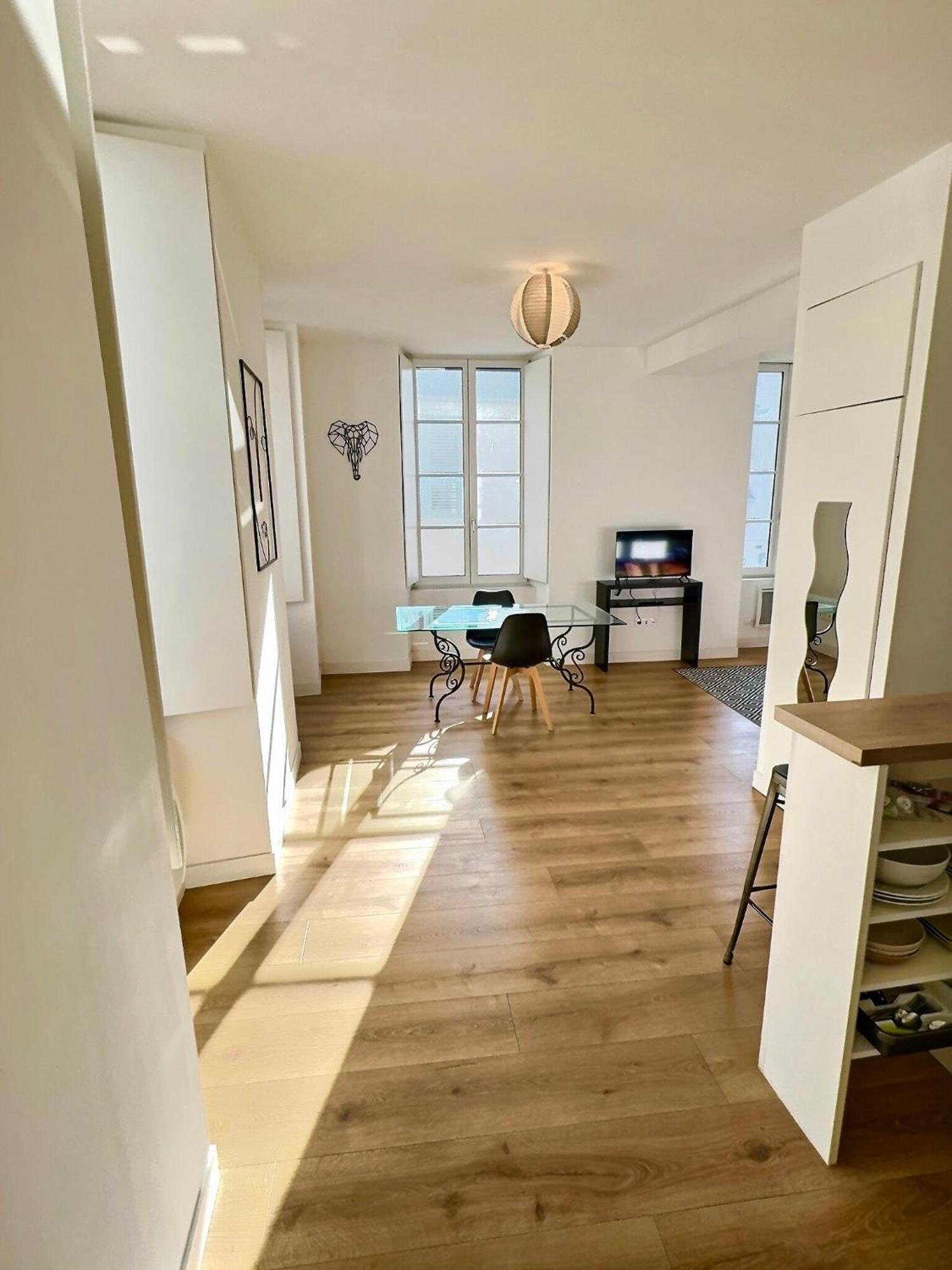 Wonderhost, Au Coeur Du Quartier Du Chateau Pau Exteriér fotografie